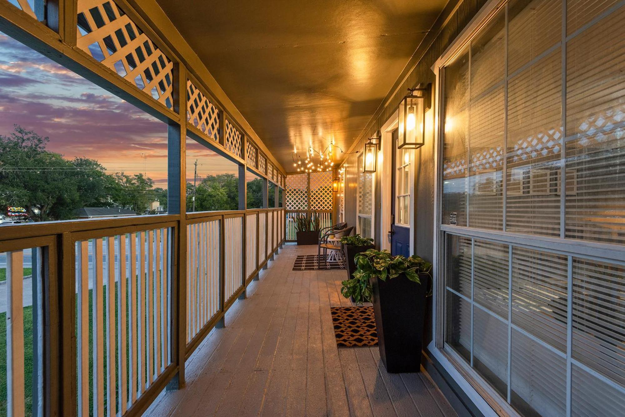Sunnyside Retreat Apartment Bacliff ภายนอก รูปภาพ